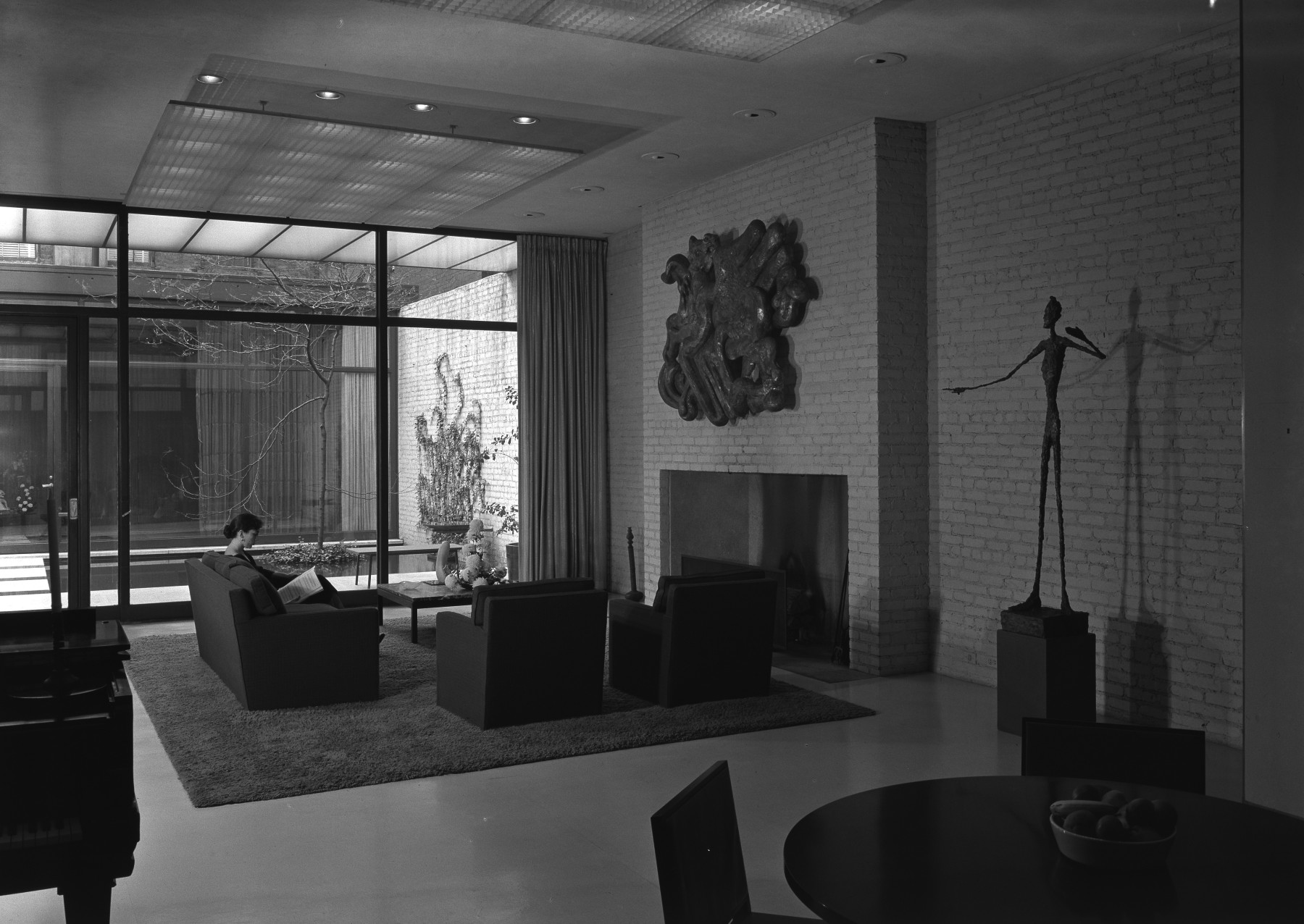 Intérieur de la Rockefeller Guest House, Philip Johnson (architecte), 1950.